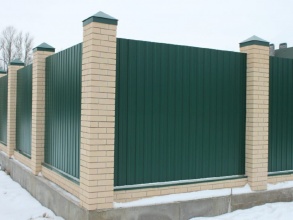 Забор из профнастила на ленточном фундаменте 200 метров