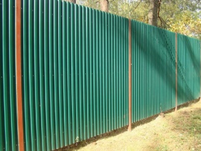 Забор из профнастила с бетонированием столбов 20 соток