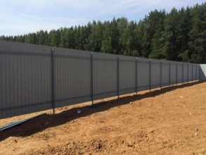 Забор из профнастила с бетонированием столбов 300 метров
