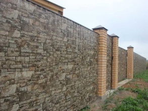 Забор из профнастила с кирпичными столбами 60 метров
