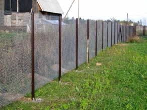 Забор из сетки рабицы в натяг 150 метров
