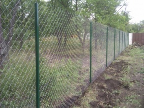 Забор из сетки рабицы в натяг 25 метров