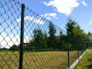 Забор из сетки рабицы в натяг с протяжкой арматуры 100 метров