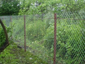 Забор из сетки рабицы в натяг с протяжкой арматуры 200 метров
